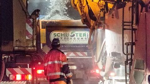 Abriss einer Stahl- und Spannbetonbrücke