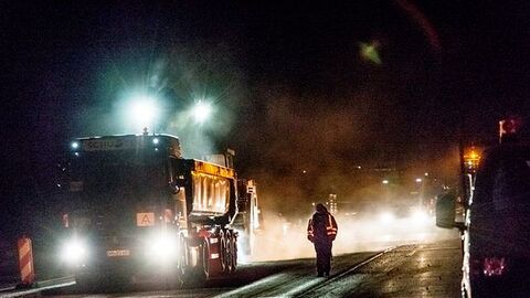 Abriss einer Stahl- und Spannbetonbrücke