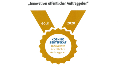 Auszeichnung: "Innovativer öffentlicher Auftraggeber" Hessen Mobil hat im Jahr 2020 das Zertifikat "Innovativer öffentlicher Auftraggeber" erhalten. Eine virtuelle Medialle bescheinigt dies dem Zentralen Einkauf von Hessen Mobil.
