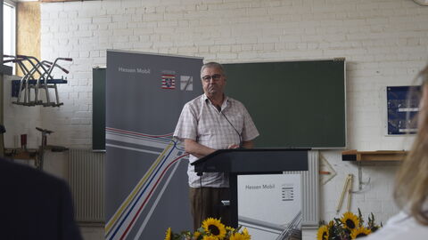 Freisprechungsfeier 2022 Mann an Pult