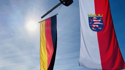 Fahnen Deutschland und Hessen Deutsche und Hessische Flagge