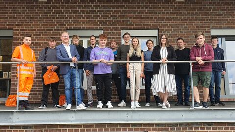Gruppenbild der neuen Auszubildenden 2022 in Nordhessen