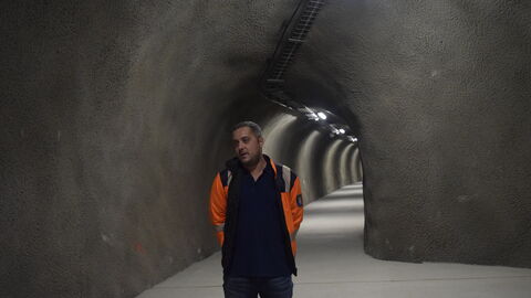 30 Jahre Schürzebergtunnel 4 Der Schürzebergtunnel im Werra-Meißner-Kreis feiert in diesem Jahr 30. Geburtstag. Zu diesem Anlass hatte hessen Mobil zu einem Pressetermin "Tag des offenen Tunnels" eingeladen und bot auch Führungen an.