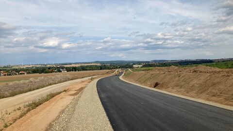 Fertiggestellte K 47 neu-Teilstrecke mit Blick auf UEF Wirtschaftsweg (BW 5)