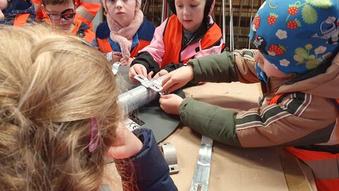 Im Schilderlager konnten die Kleinen selbst Hand anlegen