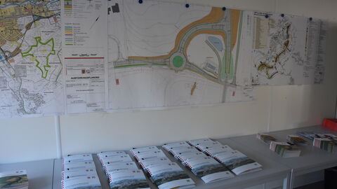 Eröffnung Infocenter OU Mörlenbach 8 Der neue Infoflyer liegt aus