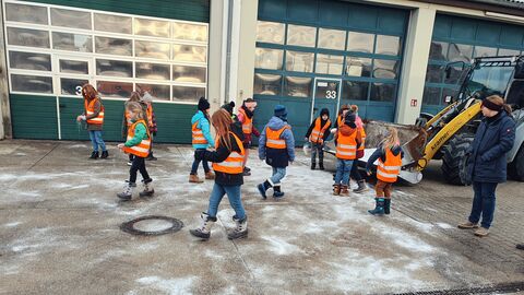 Kinder als Salzstreuer Kinder als Salzstreuer