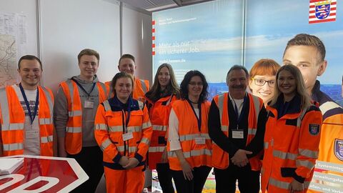 Gruppenfoto mit dem Messe-Team von Hessen Mobil 