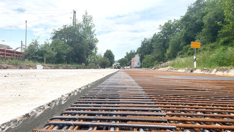 B 27 Eltmannshausen - Betonplatten eingebaut