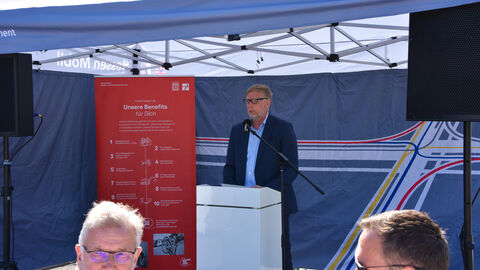 Hessen Mobil-Präsident Heiko Durth am Rednerpult