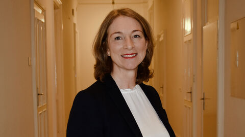 Sylvia Hipfl-Träger - Abteilungsleiterin Zentrale Dienste