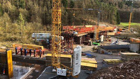 B 252 Ortsumgehung Vöhl-Dorfitter 1 Brückenbau aus der Luft