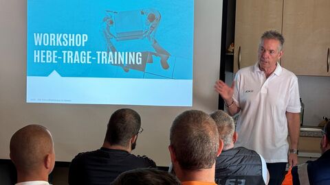 Hebe- und Tragetraining SM Hofheim - 19 Theoriestunde vor dem Training