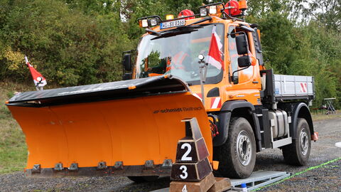 4. Hessische Meisterschaft im Schneepflugfahren Alsfeld 4. Hessische Meisterschaft im Schneepflugfahren Alsfeld