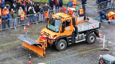 4. Hessische Meisterschaft im Schneepflugfahren Alsfeld 4. Hessische Meisterschaft im Schneepflugfahren Alsfeld