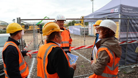 Pressetermin Brückeneinschub B 43 Spange Kelsterbach 9 Pressetermin Brückeneinschub B 43