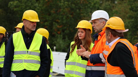 Pressetermin Brückeneinschub B 43 Spange Kelsterbach 26 Baustellenrundgang mit Pressevertretern