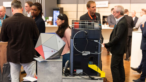 DSVK 2024 - 14 Gespräche am Messestand von Hessen Mobil