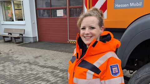 Miriam-Madeleine Zwerenz ist neue Leiterin der Straßenmeistereien in Friedberg und Nidda  Miriam-Madeleine Zwerenz ist neue Leiterin der Straßenmeistereien in Friedberg und Nidda