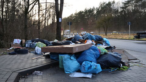 Müllberg auf einem Rastplatz