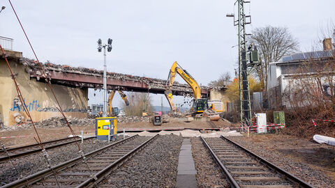 Brückenabbruch L 3089 Marburg-Nord Brückenabbruch L 3089 Marburg-Nord