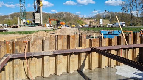 Fundamente an der Talbrücke Reisen werden betoniert
