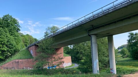 B 45 Talbrücke bei Bad König 3 B 45 Talbrücke bei Bad König