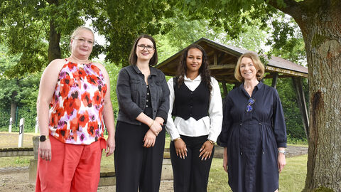 Freisprechungsfeier 2025 - 4 Gruppenfoto der Verwaltungsfachangestellten