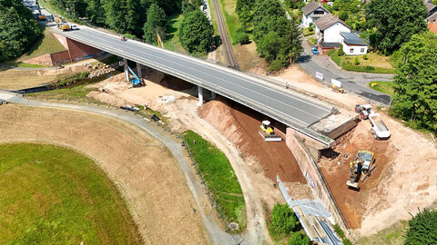 Drohnenaufnahme Zeller Brücke B45 Drohnenaufnahme Zeller Brücke B45