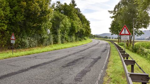 Landesstraße bei Bischhausen