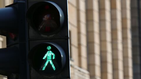 fussgaengerampel_gruen_il Symbolfoto Fussgaengerampel_gruen